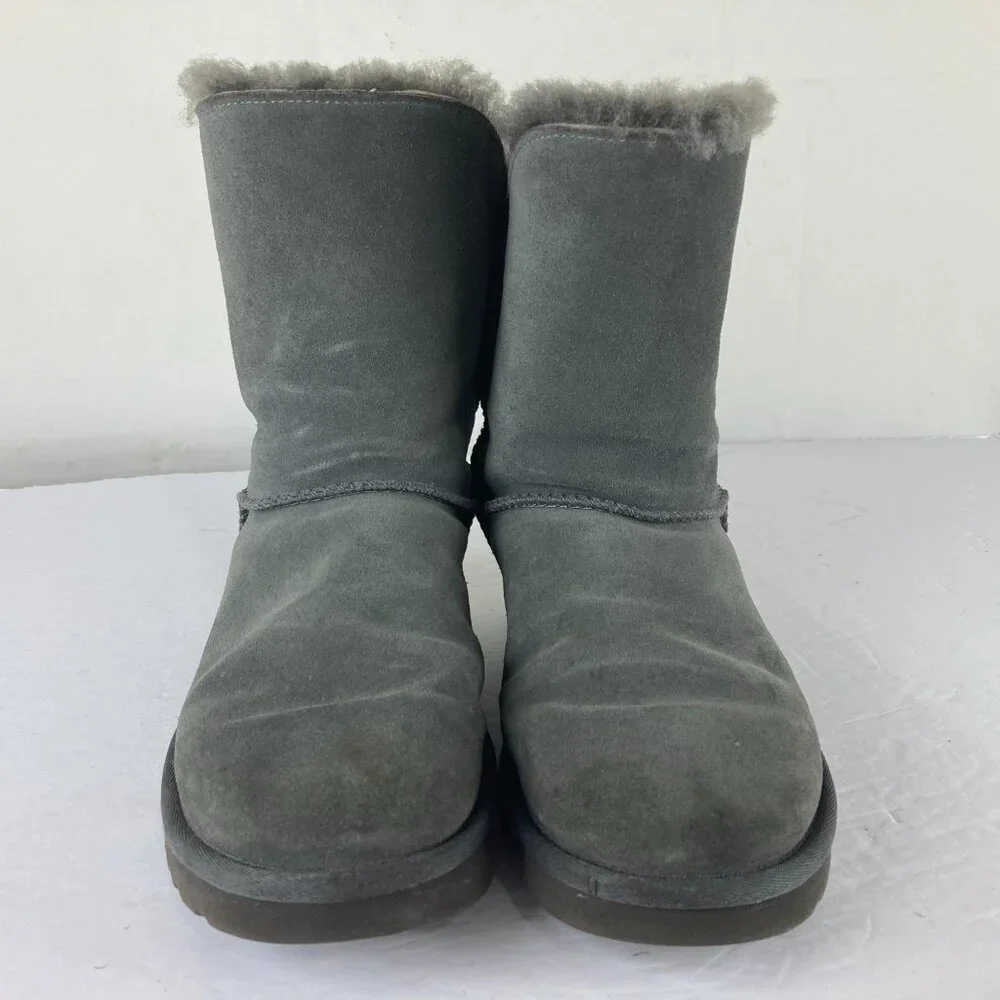 UGG Womens Sz 6 Turnlock Short Gray Suede Sherpa Lined‎ Winter Boots